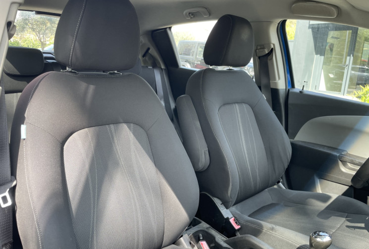 Chevrolet Aveo 1.4 16v 100 LTZ * Bluetooth / Radars de recul / Attelage