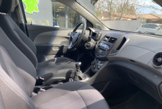 Chevrolet Aveo 1.4 16v 100 LTZ * Bluetooth / Radars de recul / Attelage