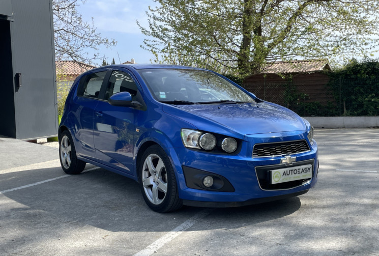 Chevrolet Aveo 1.4 16v 100 LTZ * Bluetooth / Radars de recul / Attelage