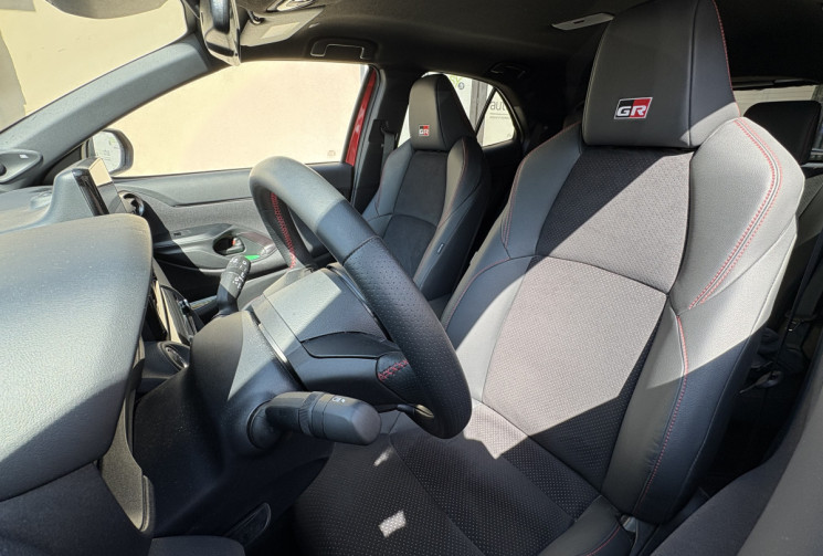 Toyota Yaris Cross 130h GR Sport MC24