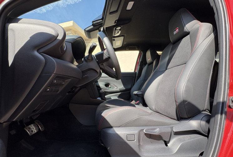 Toyota Yaris Cross 130h GR Sport MC24