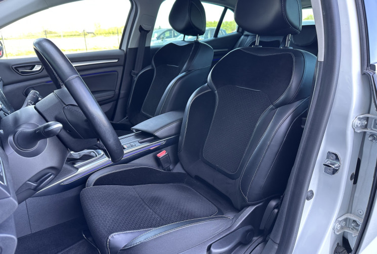 Renault Megane 1.2 TCe EDC7 130 cv Intens / Attelage / 1ére Main