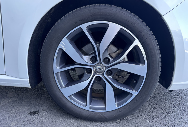 Renault Megane 1.2 TCe EDC7 130 cv Intens / Attelage / 1ére Main