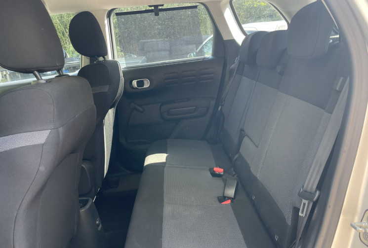Citroën C3 Aircross 1.6 BlueHDI 100 Feel BVM5 + CITROEN Connect BOX et Connect NAV