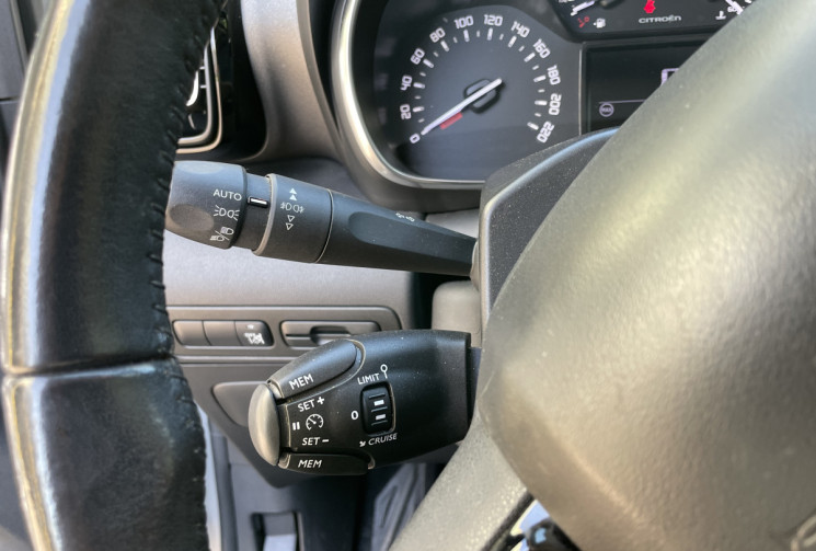 Citroën C3 Aircross 1.6 BlueHDI 100 Feel BVM5 + CITROEN Connect BOX et Connect NAV