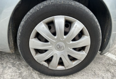 Toyota Yaris 2 5 portes 1.3 VVTi 87 Luna pack / Entretien complet / Climatisation