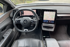 Renault Megane E-TECH EV60 220 cv ICONIC / Pneus neuf / harman Kardon / Attelage / parfait état 