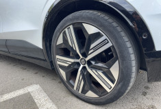 Renault Megane E-TECH EV60 220 cv ICONIC / Pneus neuf / harman Kardon / Attelage / parfait état 