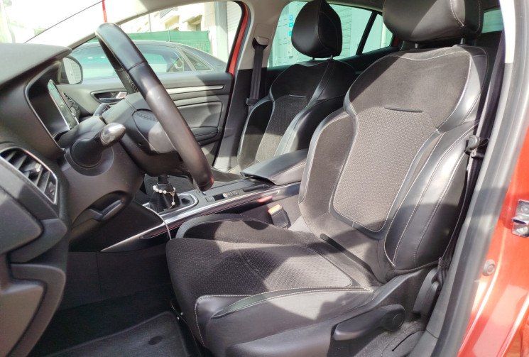 Renault Megane 1.6 dCi 16V 130 ch / GT LINE 