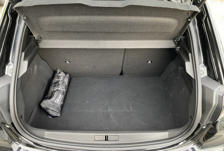 Peugeot 208 e-208 136 ch GT