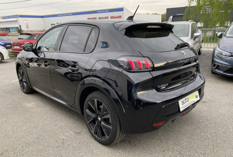 Peugeot 208 e-208 136 ch GT