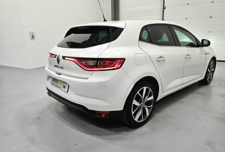 Renault Megane TCE 130 cv intens / HUD / camera