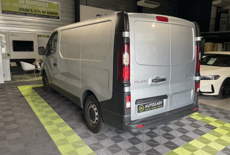 Renault TRAFIC 2.0 DCI 130 ch Grand Confort PREMIÈRE MAIN