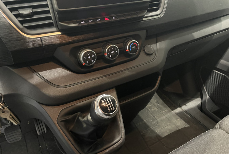 Renault TRAFIC 2.0 DCI 130 ch Grand Confort PREMIÈRE MAIN