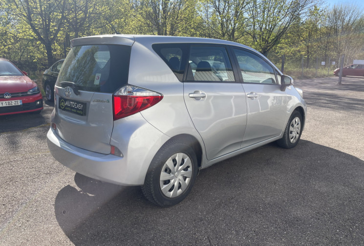 Toyota VERSO S 100 ch VVT-i Dynamic MultiDrive S