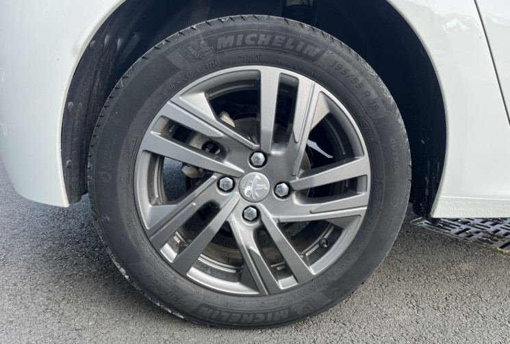 Peugeot 208 1.5 BlueHDi 100ch Active Business