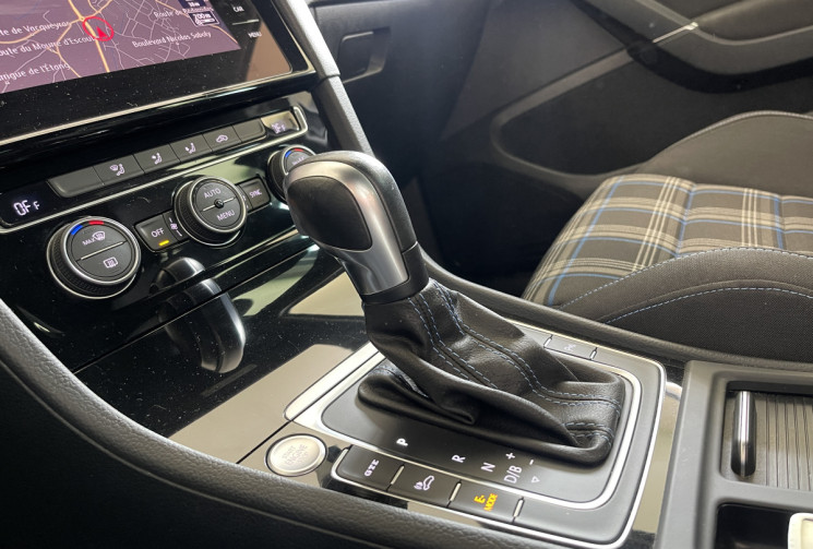 Volkswagen Golf VII GTE 1.4 TSI 204 CH HYBRIDE RECHARGEABLE DSG6