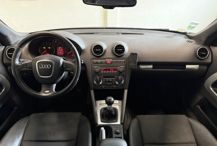 Audi A3 II 1.6 102ch S Line 3p / CRIT AIR 2