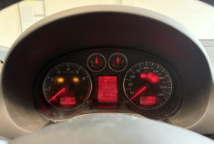 Audi A3 II 1.6 102ch S Line 3p / CRIT AIR 2