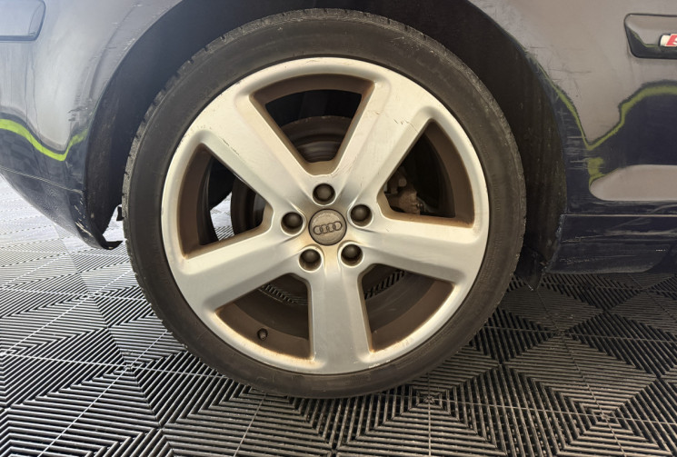 Audi A3 II 1.6 102ch S Line 3p / CRIT AIR 2