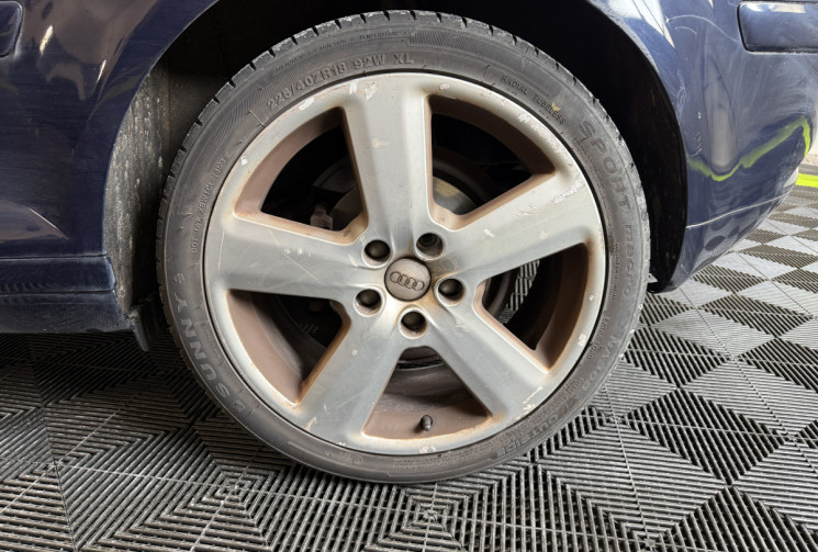 Audi A3 II 1.6 102ch S Line 3p / CRIT AIR 2