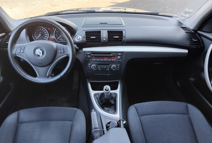 BMW Série 1  116 i 122 CH CONFORT