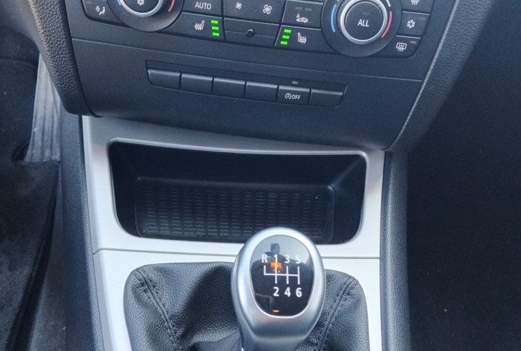 BMW Série 1  116 i 122 CH CONFORT