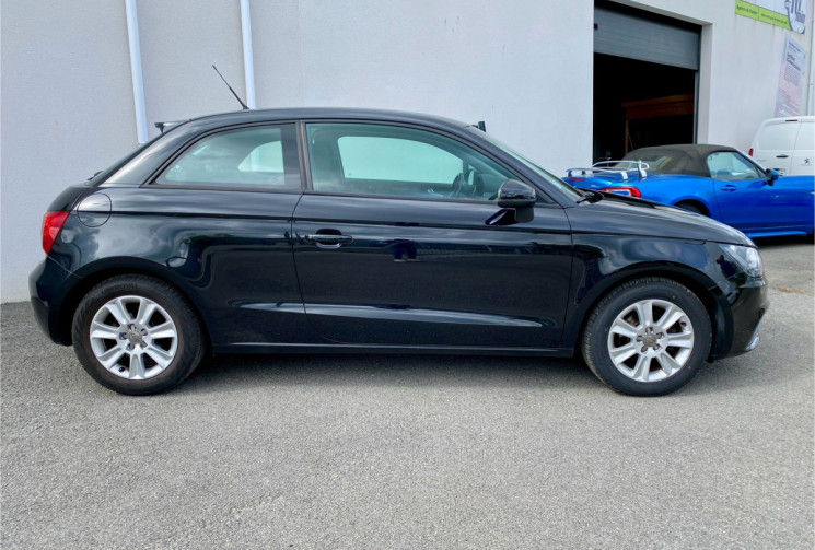 Audi A1 1.6 TDI 90 CV AMBITION 