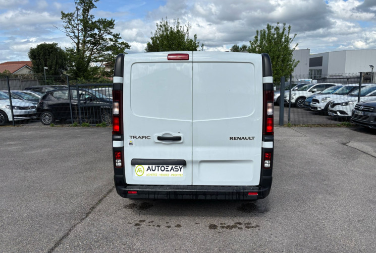 Renault Trafic L1H1 / 1.6 dCi 95 ch / GRAND CONFORT / PV HT : 9158.33 / PV TTC : 10990
