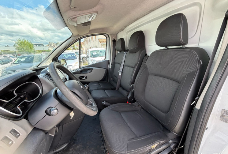 Renault Trafic L1H1 / 1.6 dCi 95 ch / GRAND CONFORT / PV HT : 9158.33 / PV TTC : 10990