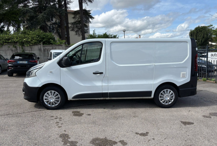 Renault Trafic L1H1 / 1.6 dCi 95 ch / GRAND CONFORT / PV HT : 9158.33 / PV TTC : 10990