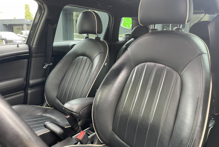 Mini Countryman COOPER S 190 ALL4 Red Hot Chili * En Stock / Toit Ouvrant / GPS