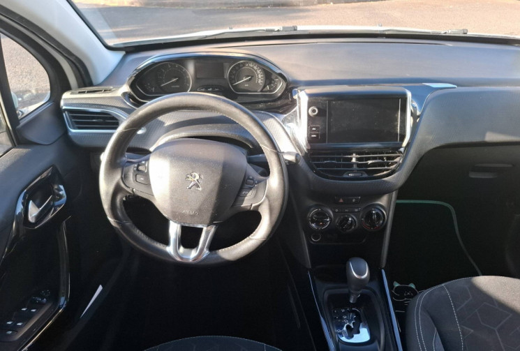 Peugeot 2008  1.2 THP Puretech 12V FAP S&S  110 cv Signature 