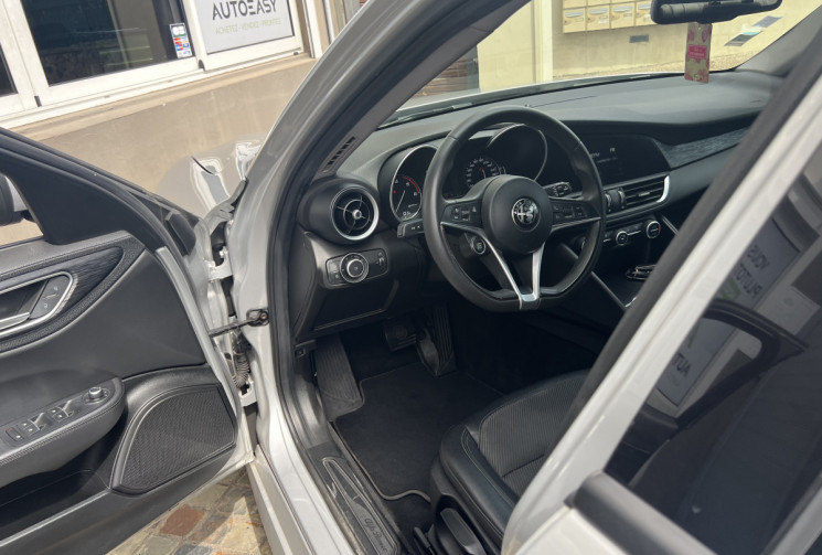 Alfa Romeo Giulia  2.2 JTD AT8 190 cv Ti