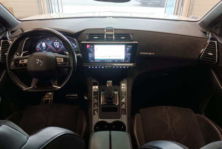 DS DS 7 Crossback 1.6 THP 16V S&S 180 cv Boîte auto performance line
