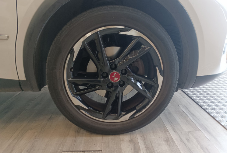 DS DS 7 Crossback 1.6 THP 16V S&S 180 cv Boîte auto performance line