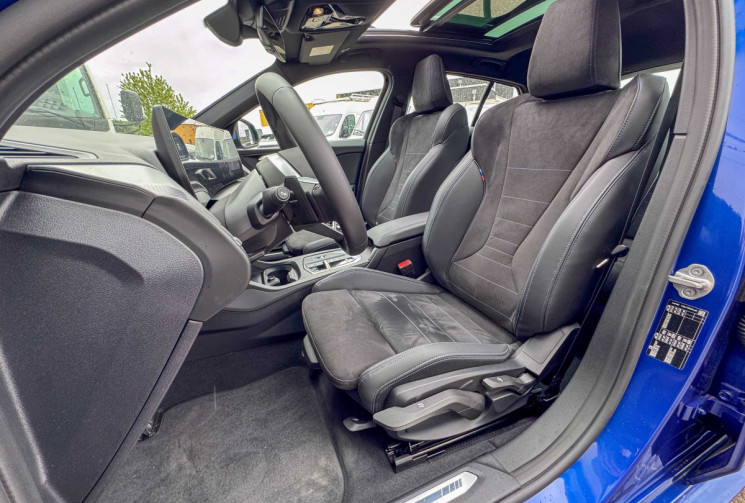 BMW Série 1 120i 170cv M Sport toit ouvrant ALCANTARA GARANTIE 4 ans F40 DCT7