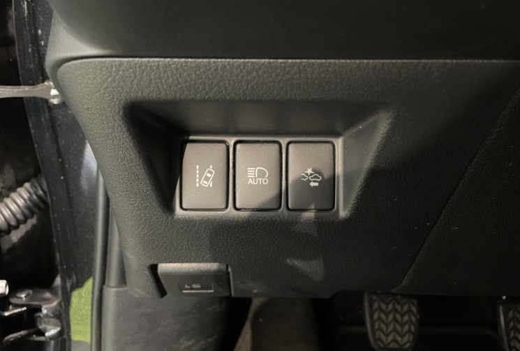 Toyota Yaris 110 ch VVT-i Dynamic 5p PREMIÈRE MAIN / SUIVI TOYOTA