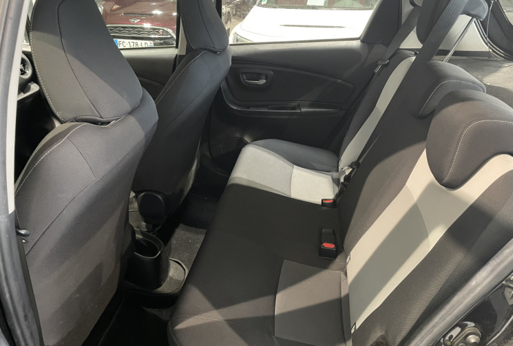 Toyota Yaris 110 ch VVT-i Dynamic 5p PREMIÈRE MAIN / SUIVI TOYOTA