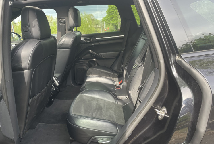Porsche Cayenne 3.0 DIESEL V6 PLATINUM EDITION BOSE 262 ENTRETIEN COMPLET PORSCHE