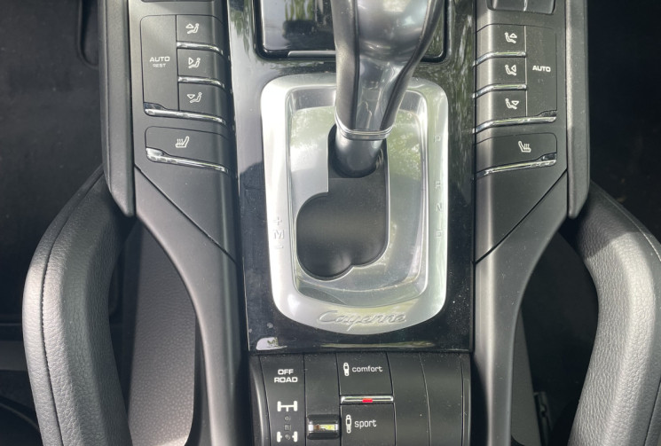 Porsche Cayenne 3.0 DIESEL V6 PLATINUM EDITION BOSE 262 ENTRETIEN COMPLET PORSCHE