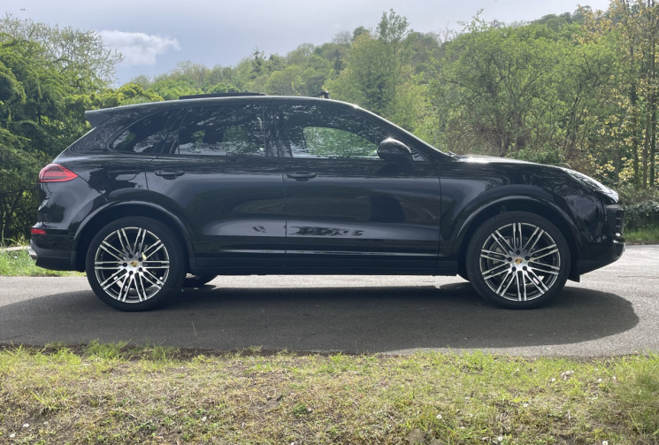 Porsche Cayenne 3.0 DIESEL V6 PLATINUM EDITION BOSE 262 ENTRETIEN COMPLET PORSCHE