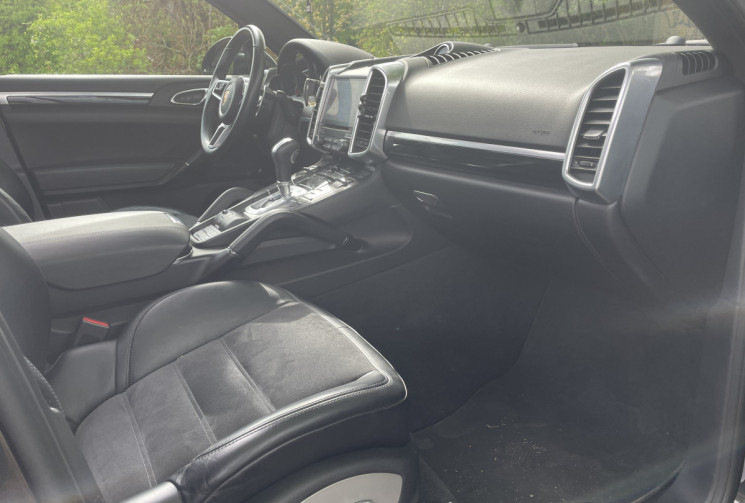 Porsche Cayenne 3.0 DIESEL V6 PLATINUM EDITION BOSE 262 ENTRETIEN COMPLET PORSCHE