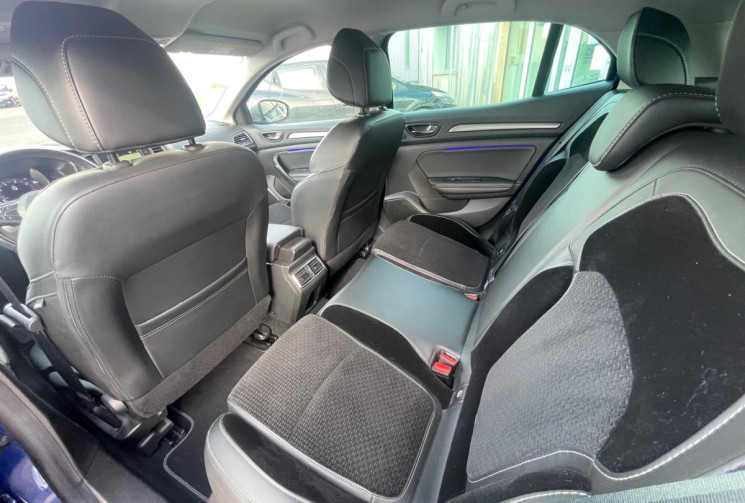 Renault Megane IV HATCHBACK 1.3 TCe -140 GT LINE - BON ETAT - GARANTIE 12 MOIS 