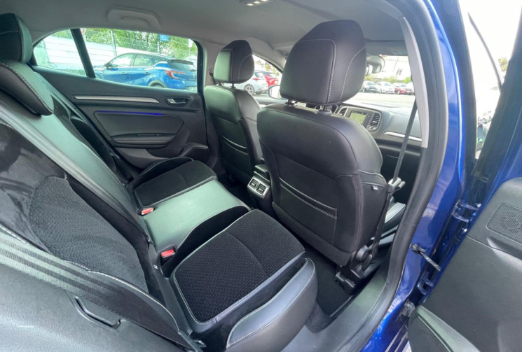 Renault Megane IV HATCHBACK 1.3 TCe -140 GT LINE - BON ETAT - GARANTIE 12 MOIS 