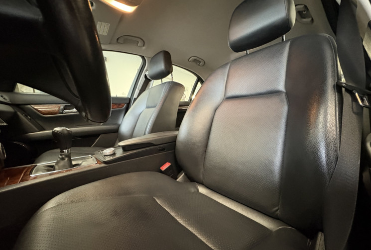 Mercedes CLASSE C 200 elegance 107 000 KM !!!!