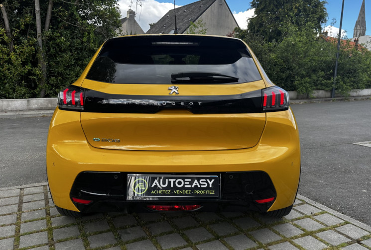 Peugeot 208 II e-208 136ch Allure