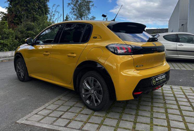 Peugeot 208 II e-208 136ch Allure