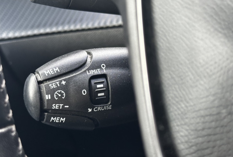Peugeot 208 II e-208 136ch Allure