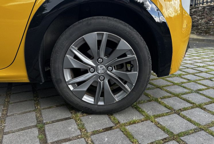 Peugeot 208 II e-208 136ch Allure